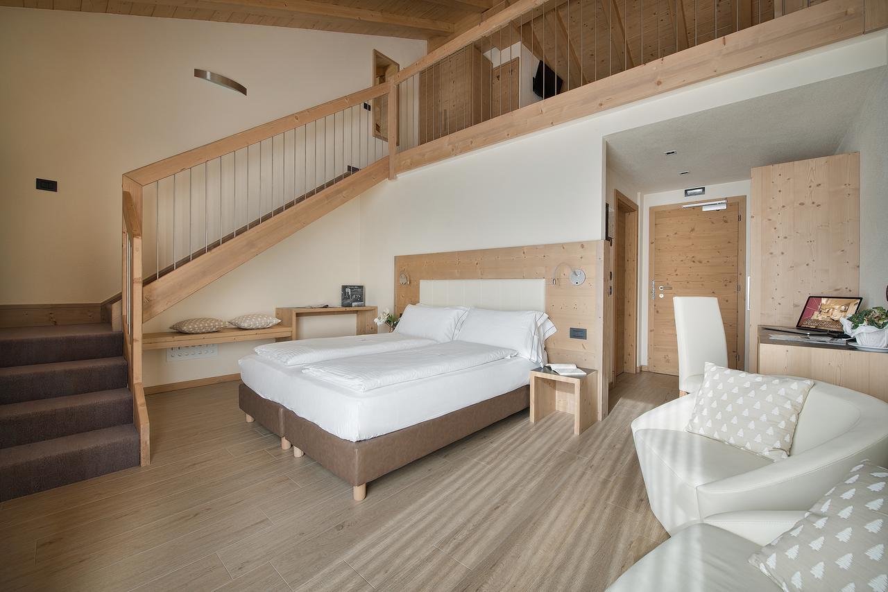 Hotel Silvestri Livigno Exteriör bild