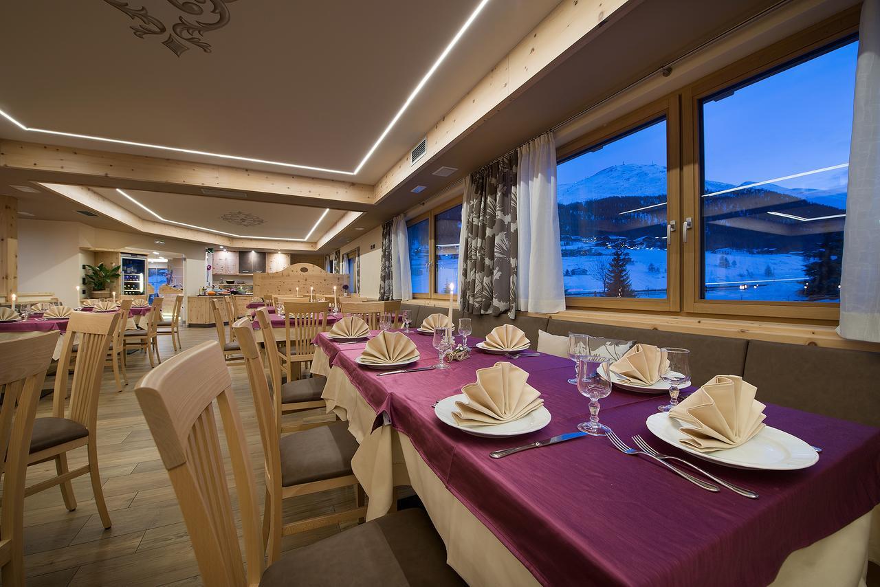 Hotel Silvestri Livigno Exteriör bild