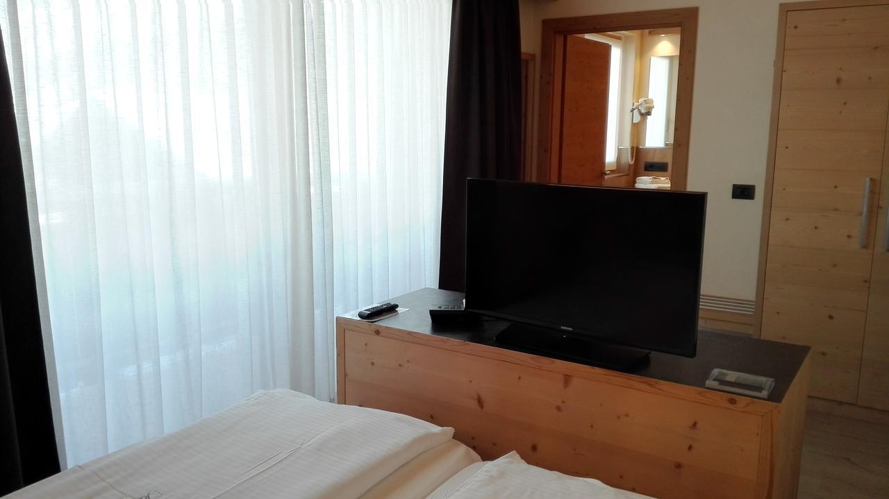 Hotel Silvestri Livigno Exteriör bild