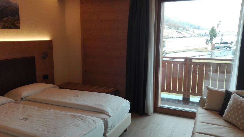 Hotel Silvestri Livigno Exteriör bild